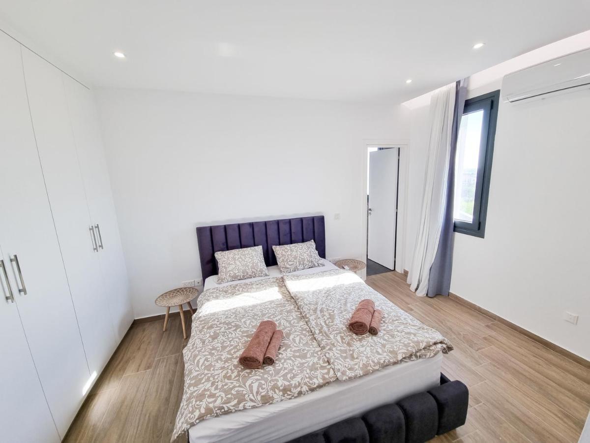 Lucky Strike Apartment パラリムニ エクステリア 写真